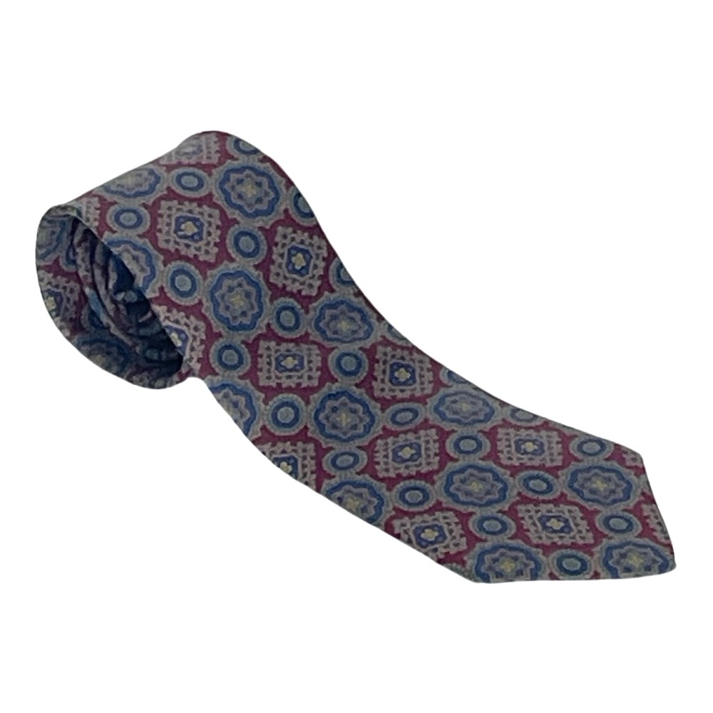Saks Fifth Avenue Men’s Silk Tie 3 1/4” Wide Maroon and Navy Classic Styling